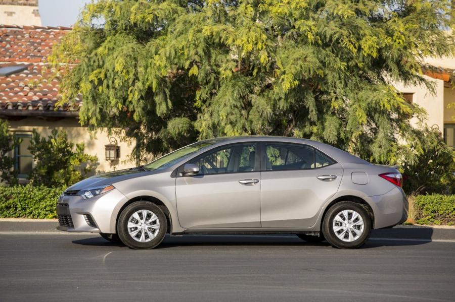 Toyota Corolla 2014 года  (фото 153 из 212)